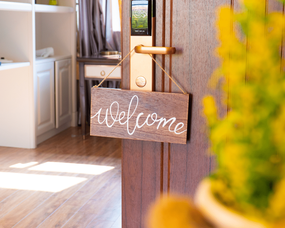 Airbnb welcome message template